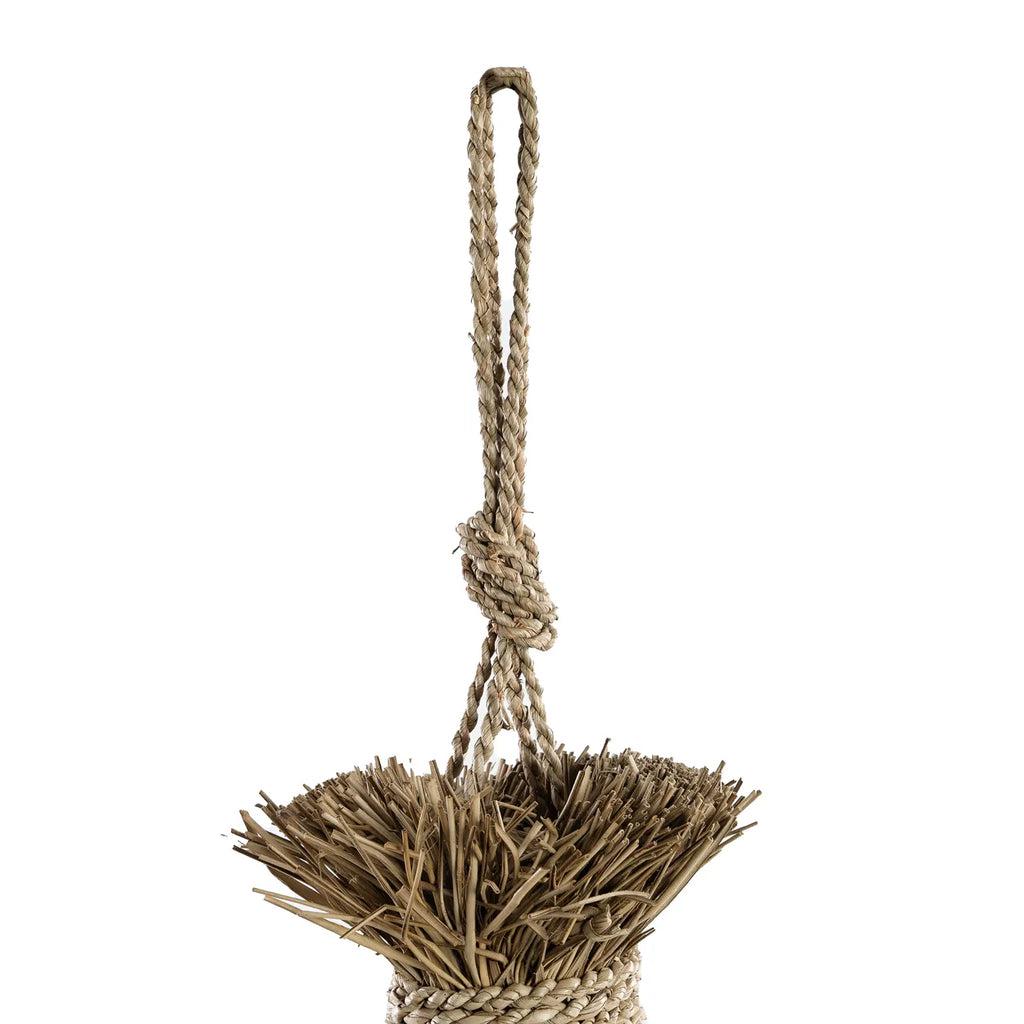 Guagua hanglamp van mendong gras en waterhyacint, handgemaakt voor een natuurlijke eilandsfeer in huis.