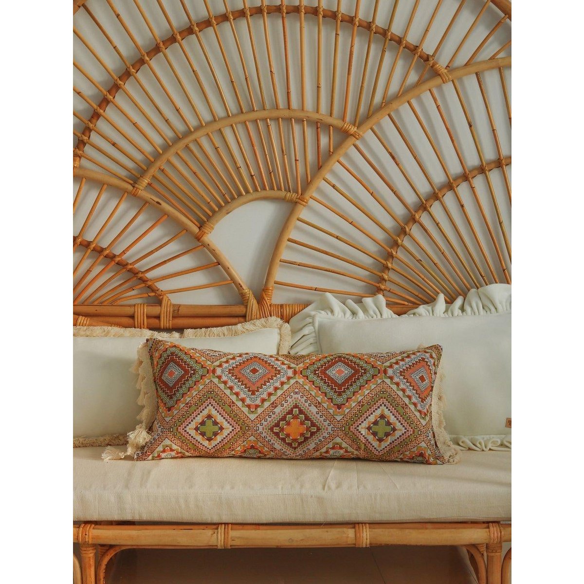 "Boho stam" bolster met franje