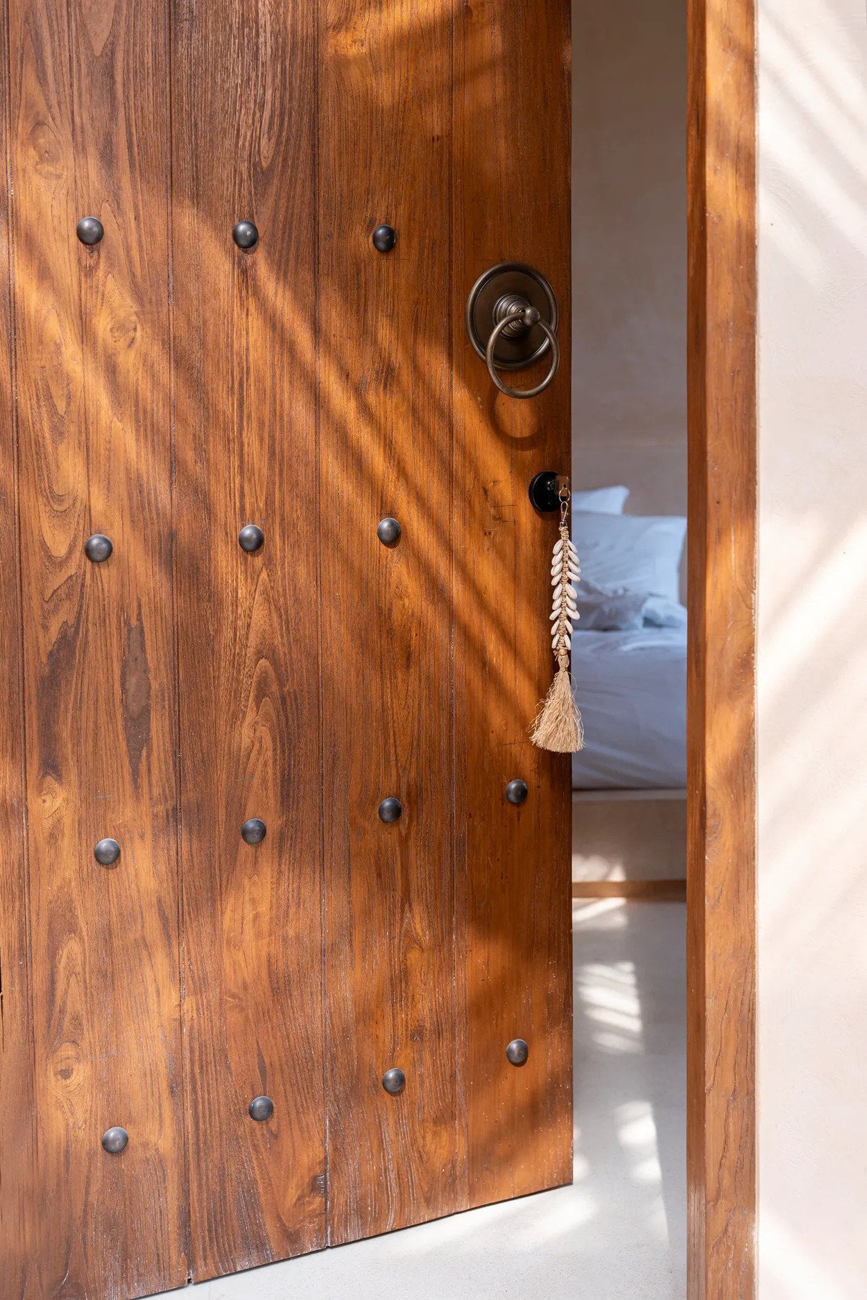 De Raffia Fishbone Keychain - Natural White