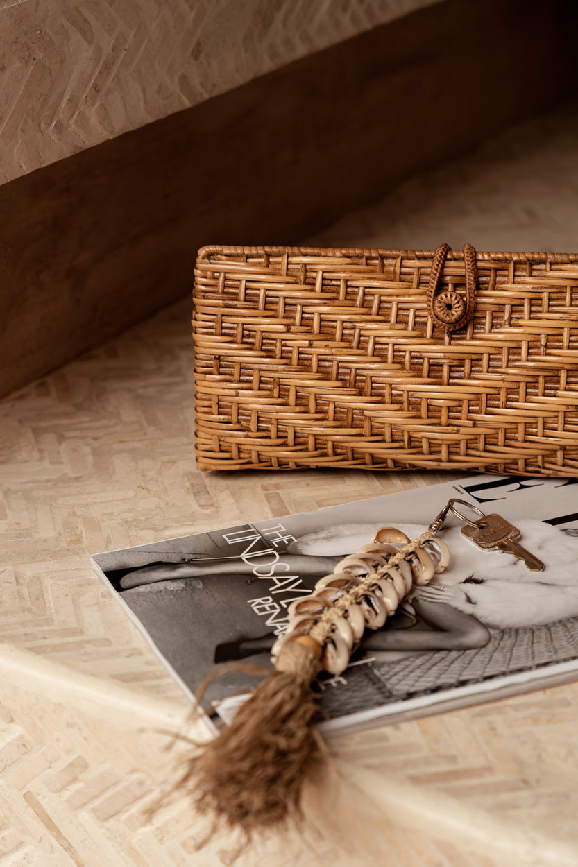 De Raffia Fishbone Keychain - Natural White