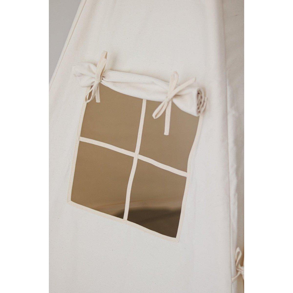 "Beige" Tipi-tent-Moi Mili-Ik Hout ervan.