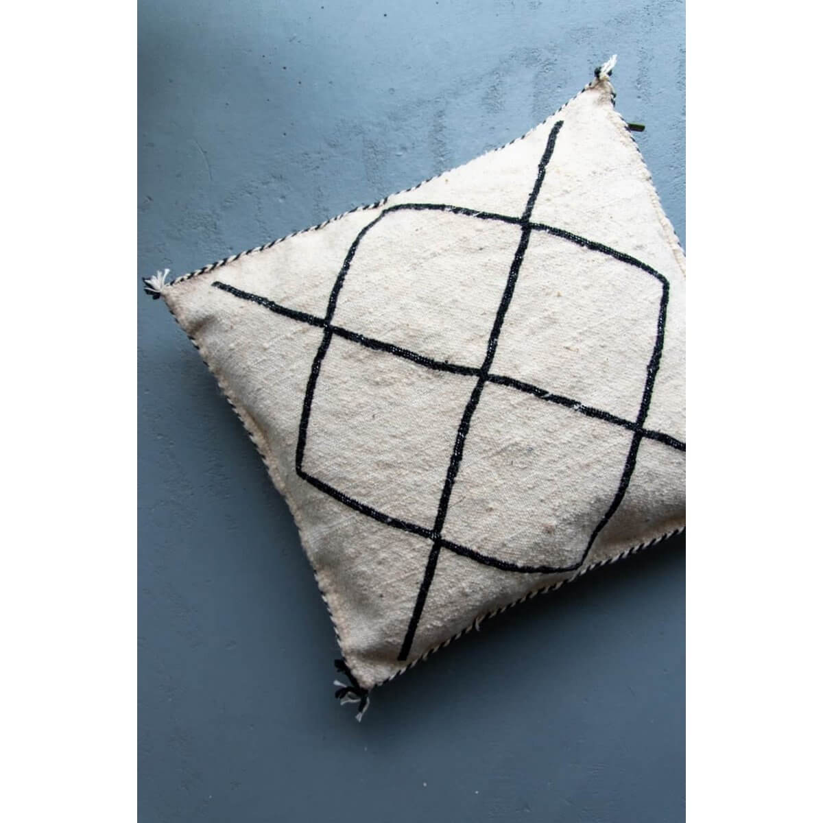 Beni Ourain kussen - met gestikte zijkanten