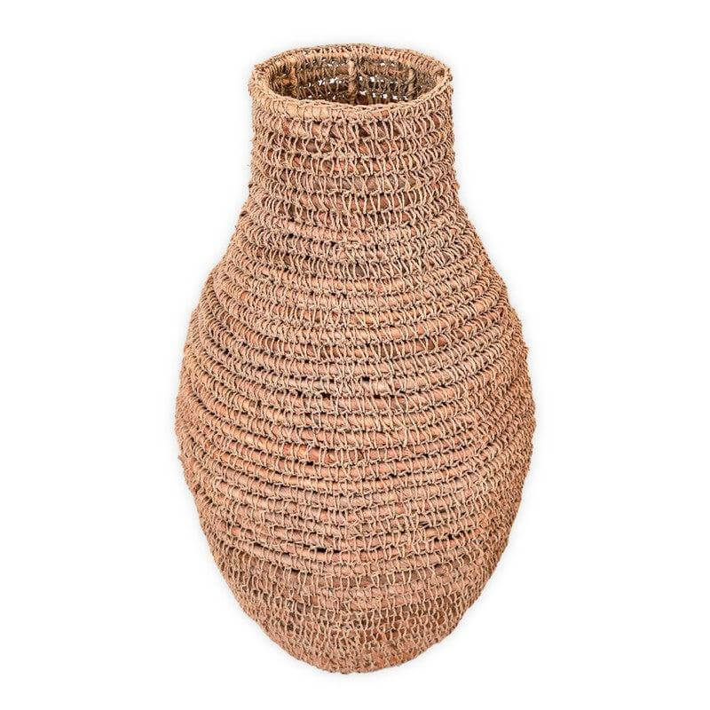 Grote handgemaakte boho vaas Sakra van bananenvezels, 30 cm diameter, 56 cm hoog. Ideaal voor gedroogde bloemen. Eerlijke handel, plasticvrij.