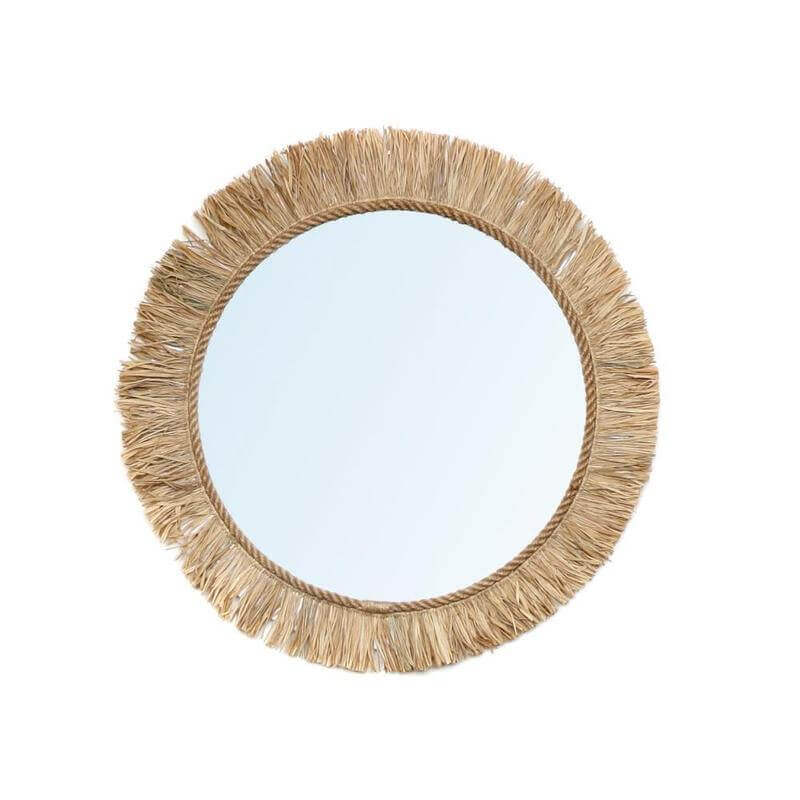 Boho spiegel The Tahiti in Indonesische raffia, trendy en etnisch voor je interieur. Creëer sfeer, licht en diepte met deze handgemaakte spiegel.