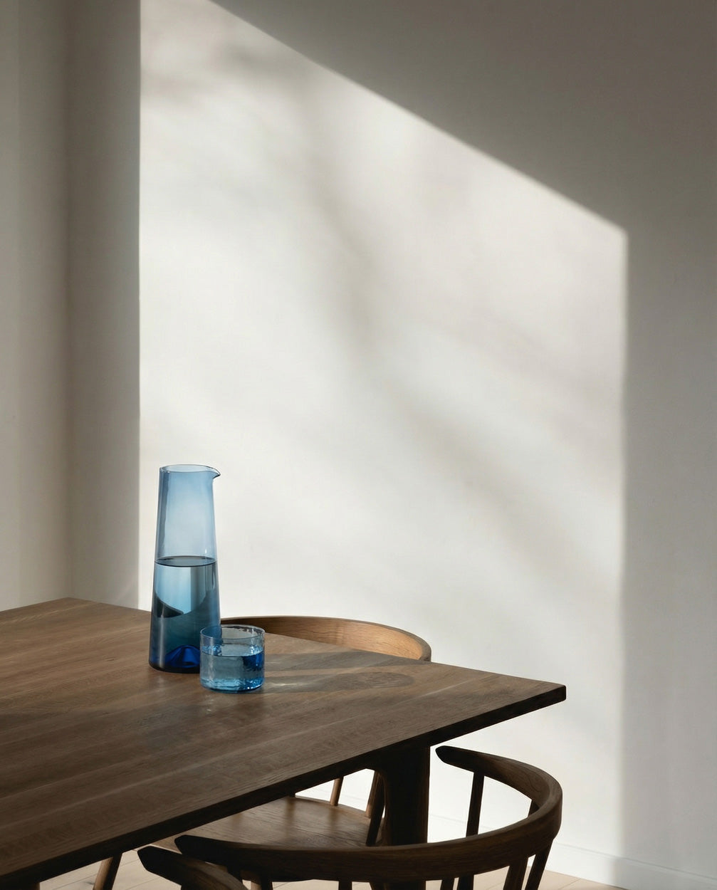 Het azuurblauwe hamerslag lowballglas - blauw