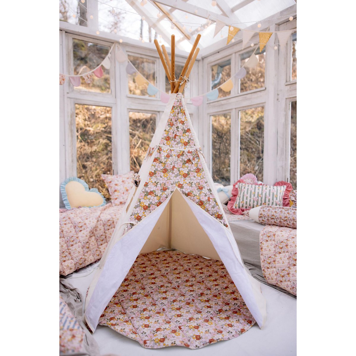 Cotton Tipee Tent voor meisjes met bloemen Afdrukken "Green Garden" bloemen en stijlvolle tent, verjaardagscadeau idee voor meisje, voorjaarshuisdecoratie-Moi Mili-Ik Hout ervan.