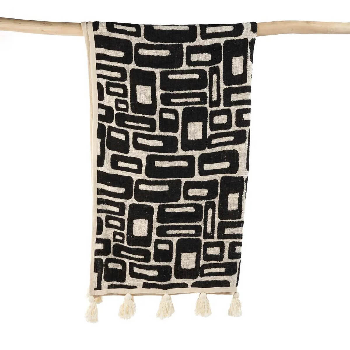 Zwarte Aztec bedsprei met modern patroon, 128x240cm, katoen van Bazar Bizar. Voeg stijl toe aan elk interieur met deze veelzijdige plaid.