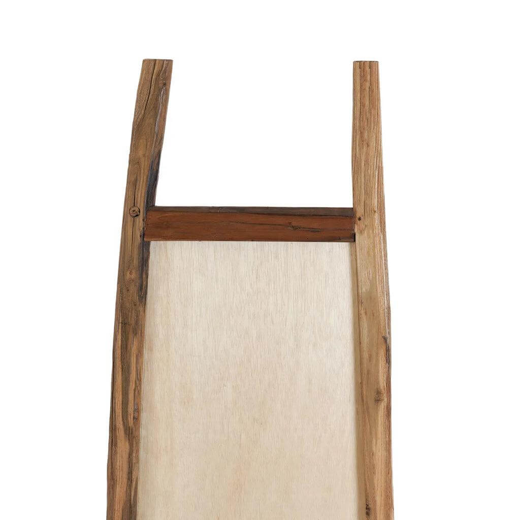 Elegante De Fabulook Dressing Spiegel met houten frame geschikt voor kleedkamers. Ontworpen voor stijl en vertrouwen.