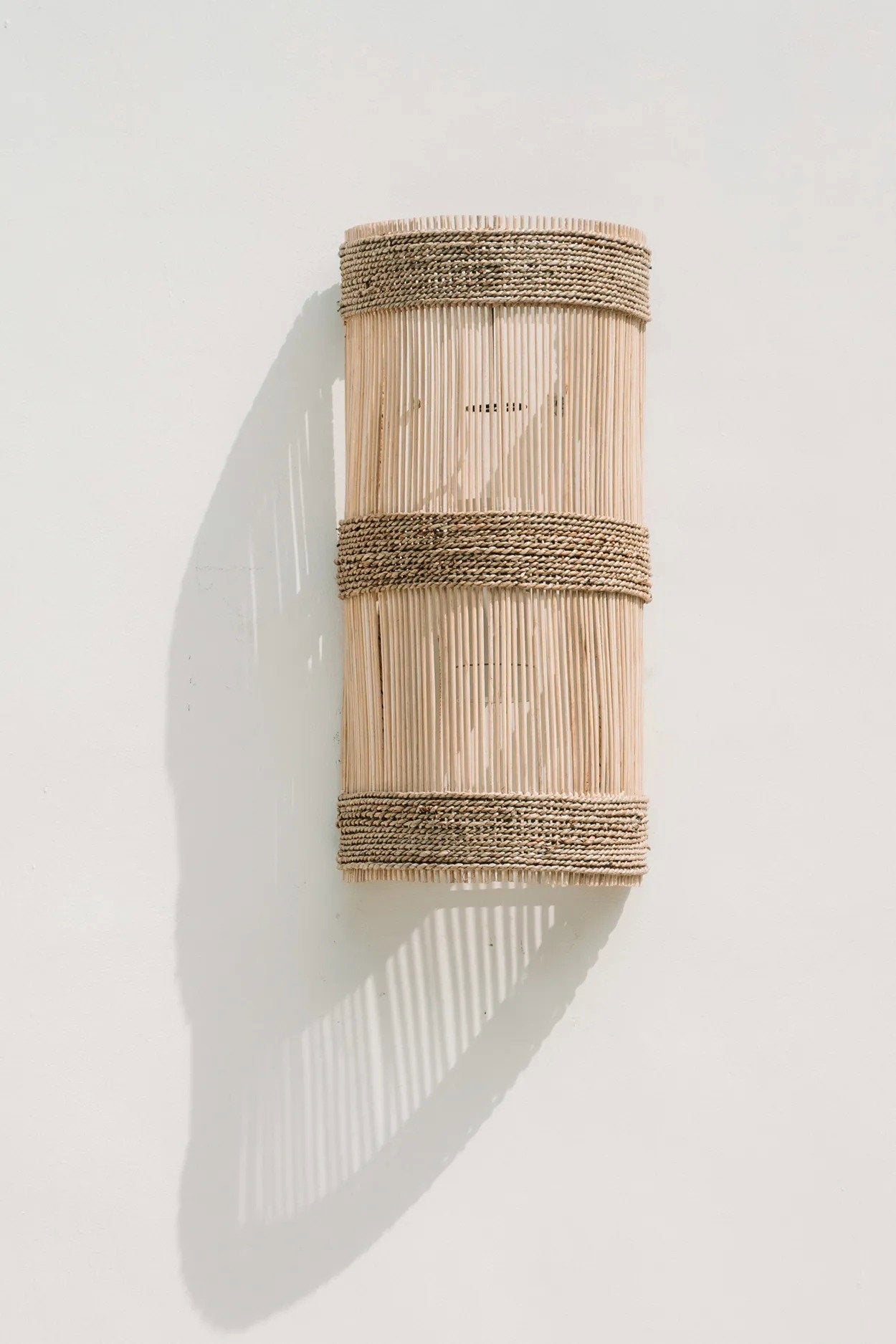 De Jalal Applique Muurlamp - Naturel - M-wandlampen-Bazar Bizar-Ik Hout ervan.