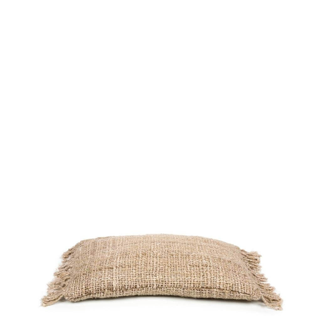Beige kussenhoes 30x50 cm, zacht katoen. Perfect voor boho-stijl interieur of tuin. Geen binnenkussen, veelzijdige textuur.