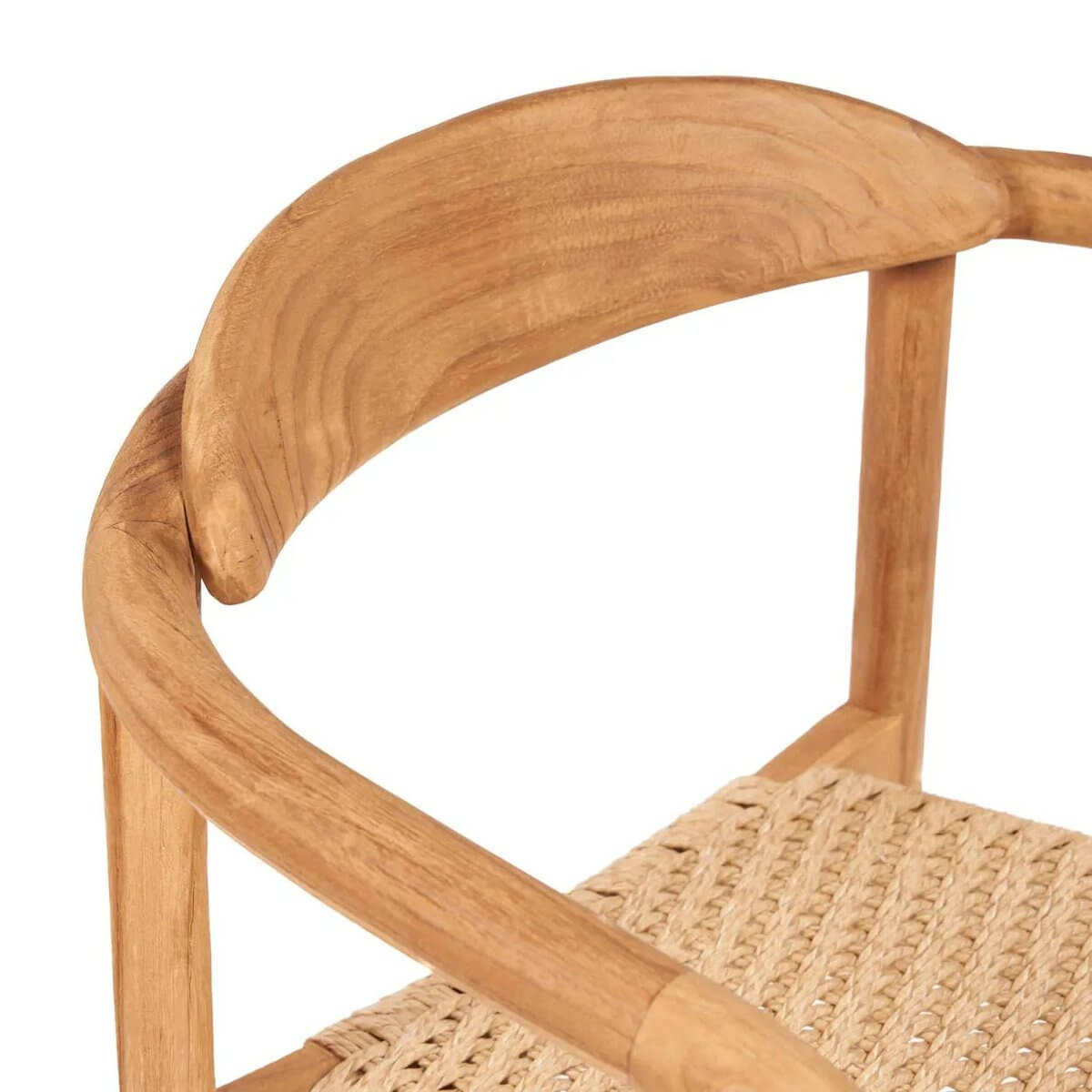 Close-up view of the Bohemian-style De Pandan Dining Chair with natural wood and woven seat, perfect for outdoor elegance.