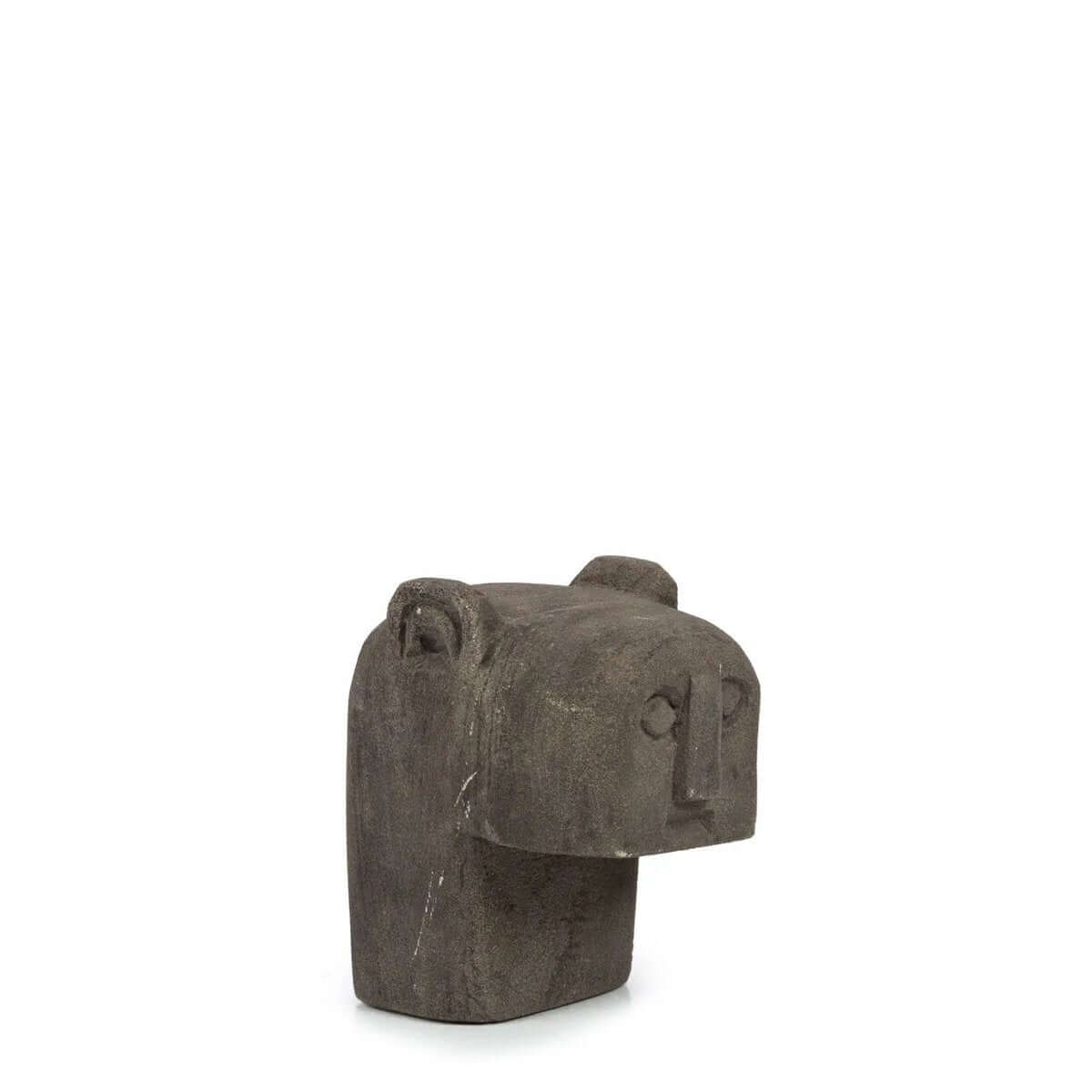 De Sumba-steen #18: Hand-carved sandstone figure from Sumba, Indonesia, offers bohemian vibes and traditional protection.
