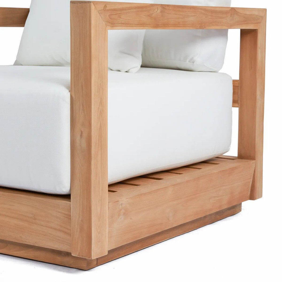 De Umalas éénzitsbank - buiten