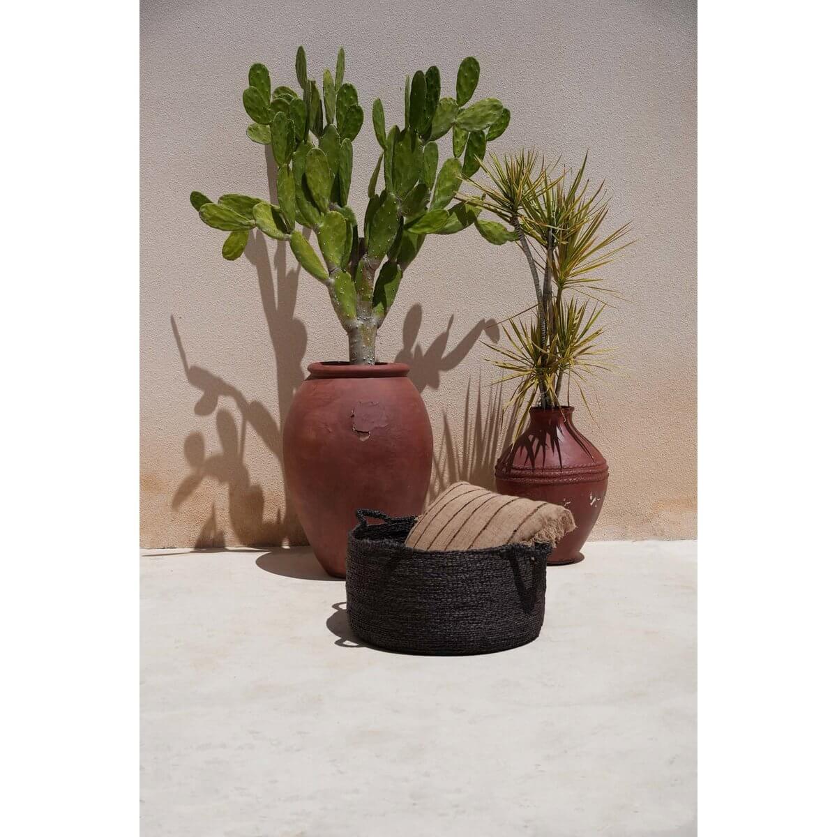 De vier handen sneakers - zwart - m-Bazar Bizar Living-Ik Hout ervan.