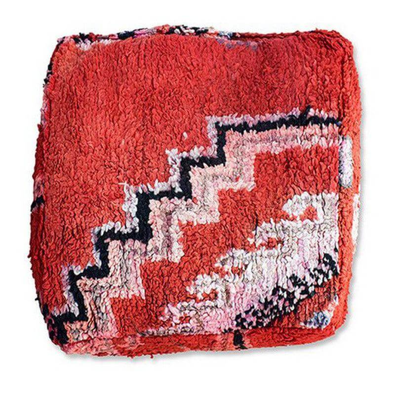 Handgemaakt Marokkaans vloerkussen K843 met unieke bohemian stijl en vintage berberdesign in rood en roze tinten.