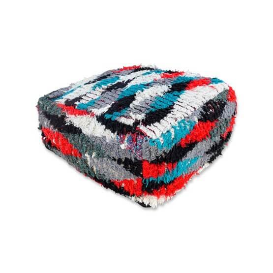 Marokkaans vloerkussen K895, bohemian stijl inlevendige kleuren, uniek handgemaakt Berber design.
