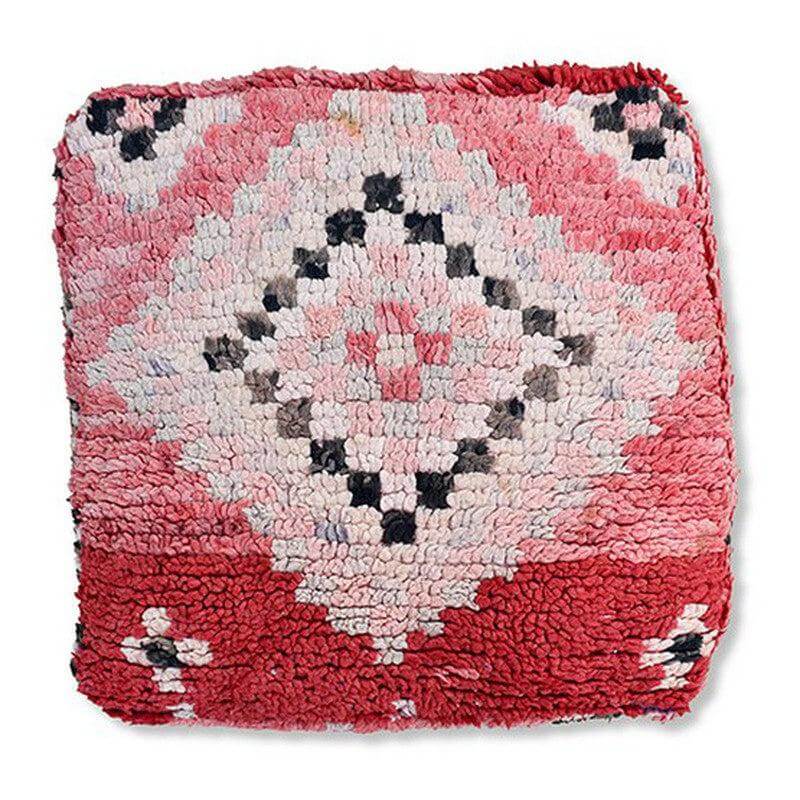 Marokkaans vloerkussen vintage met bohemian design in roodtinten, gemaakt van Berberkleed voor unieke en sfeervolle woondecoratie.