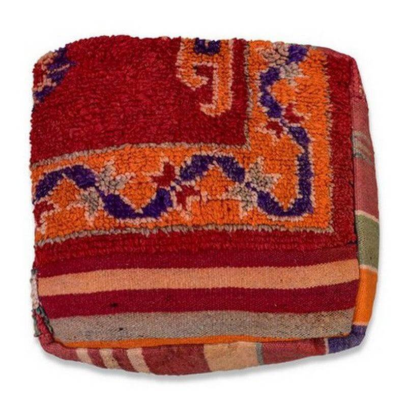 Vintage Marokkaanse vloerkussen van berbertapijt, uniek bohemien voor woonkamer. Handgemaakte artistieke stijl. K980 model.