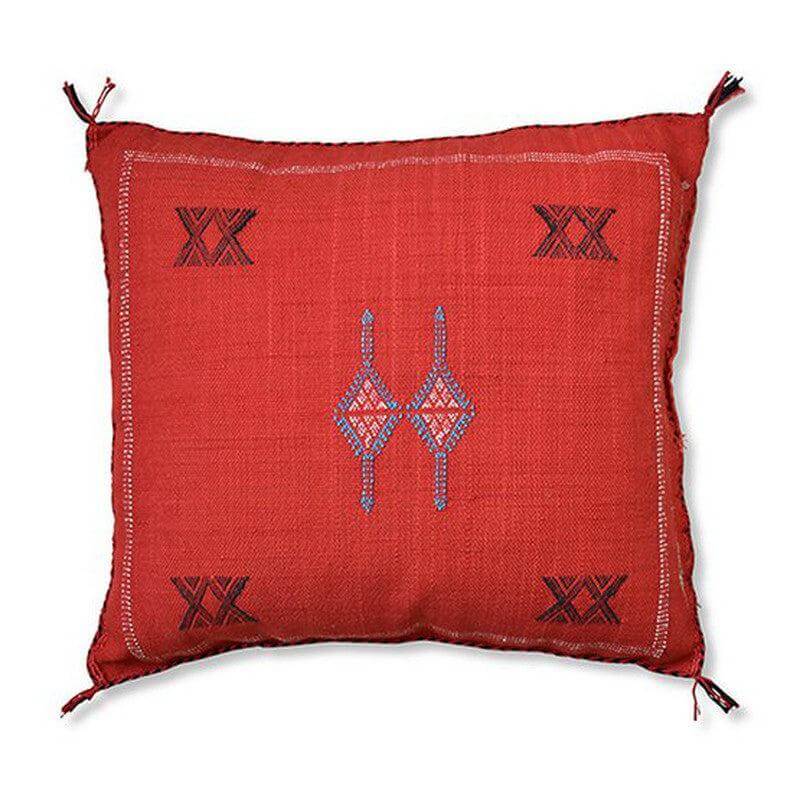 Rood Sabra kussen met bohemian patroon voor een Ibiza sfeer, perfect voor binnen en tuin. Natuurlijk geverfde kleurstoffen. SB125.2