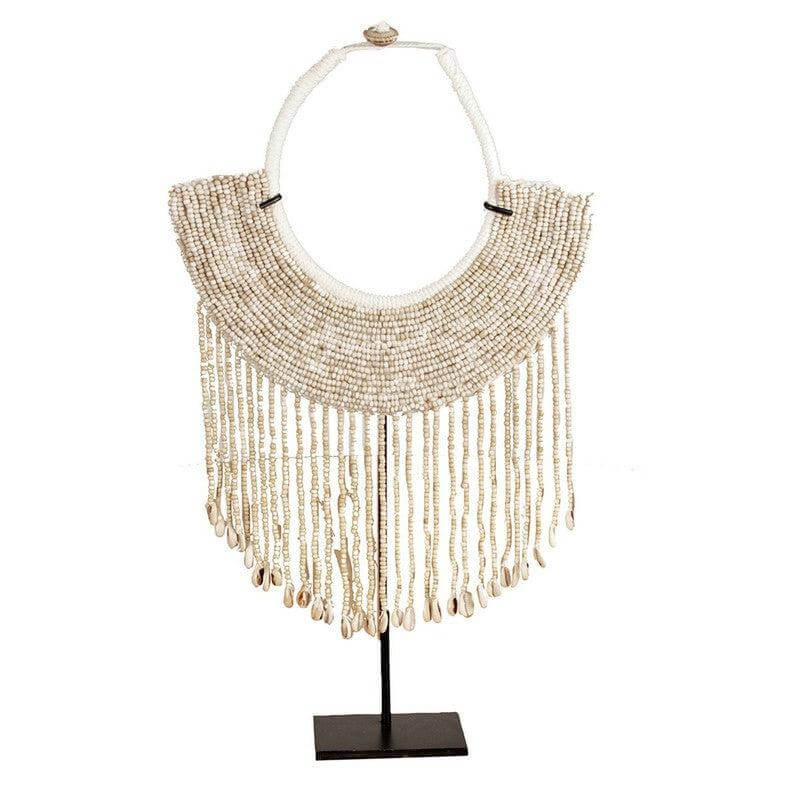 Handgemaakte decoratieve schelpenketting Benissa, beige en zwart, van Pole To Pole. Breedte: 30cm, Hoogte: 50cm, Gewicht: 800g.