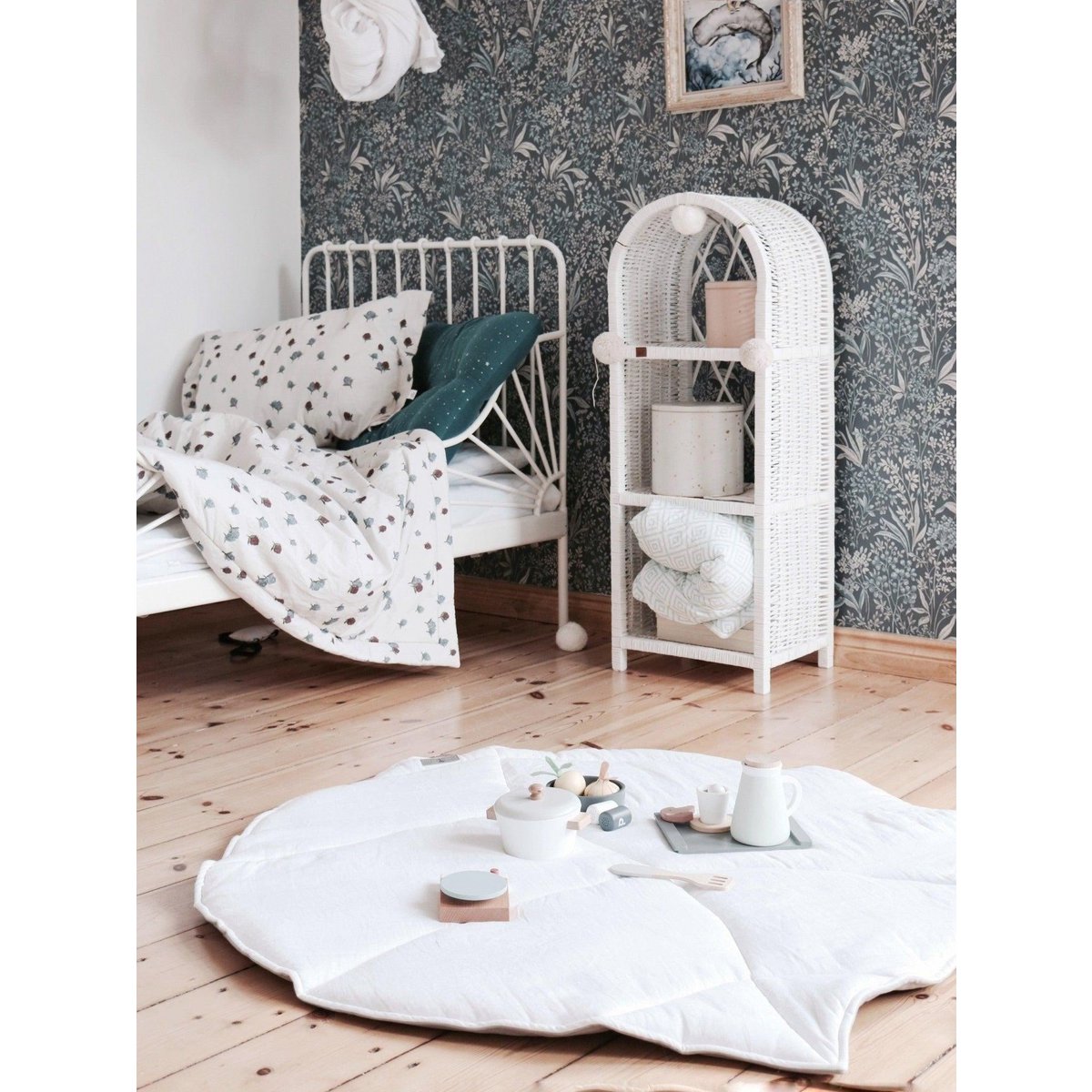 Set "Shabby Chic" tipi met ruches en bladmatten "White".