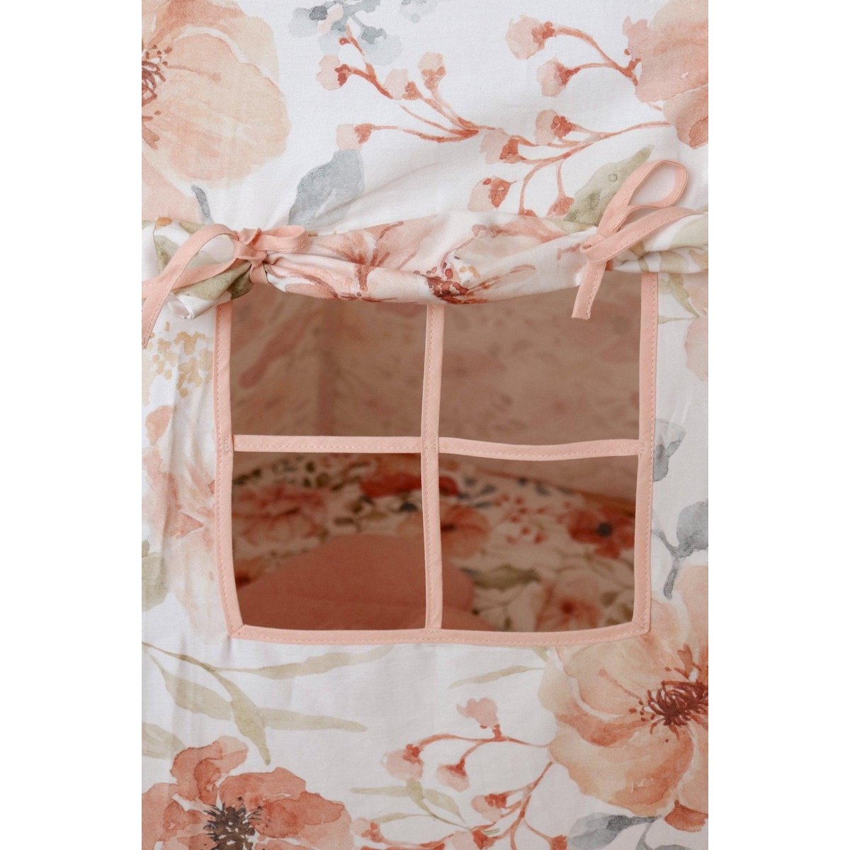 Tipi-tent "FLOWER POWER"-Moi Mili-Ik Hout ervan.