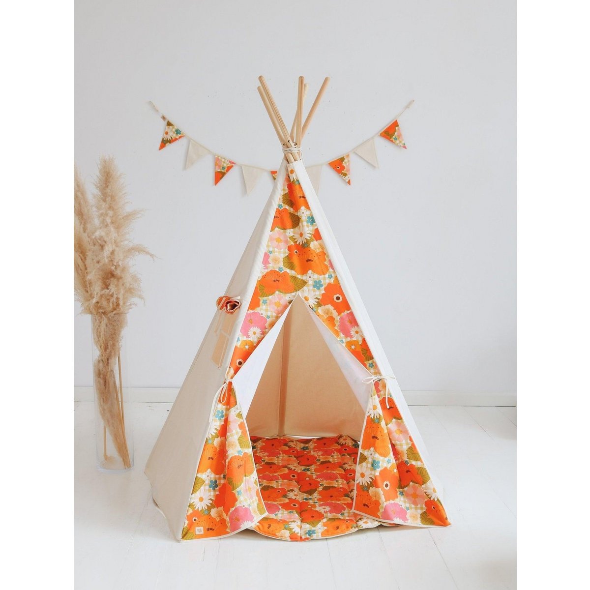 Tipi-tent “Picknick met bloemen”.