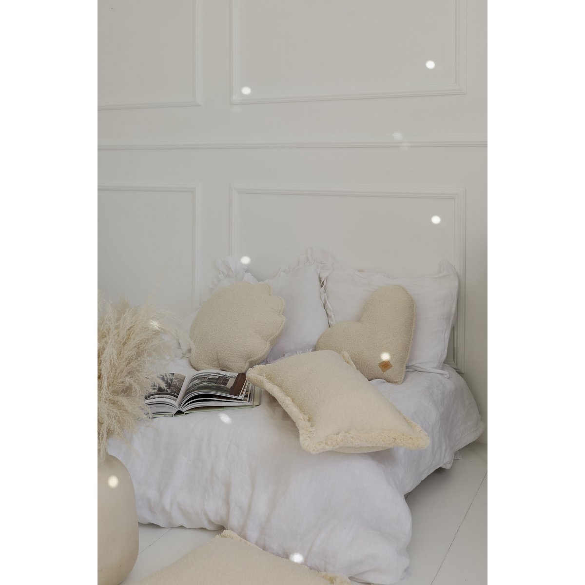 Fluffy Boucle schelpkussen "wit teddy"