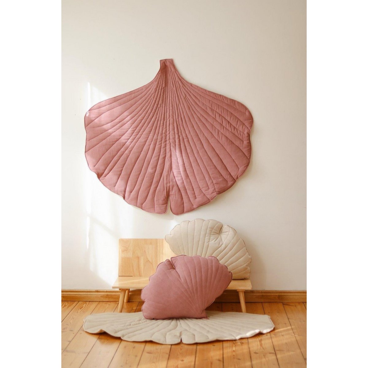 "Dirty Pink" linnen Ginkgo bladkussen