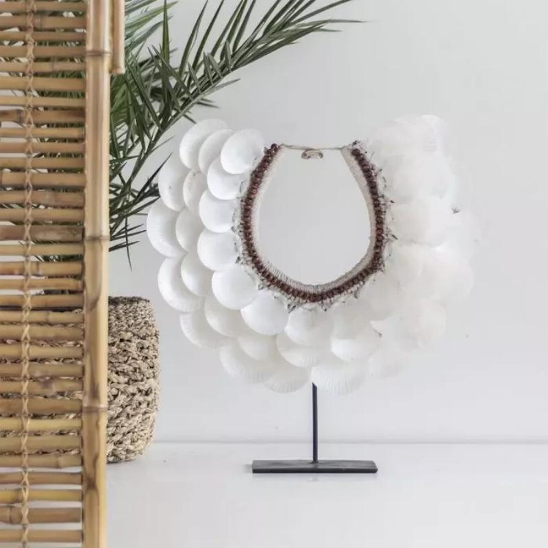 Schelpenketting op standaard White Paradise